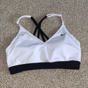 white nike sports bra